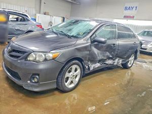 Toyota Corolla BASE 1.8L 4 2012