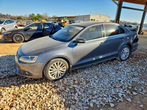 Volkswagen Jetta SEL 1.8L 4 2014