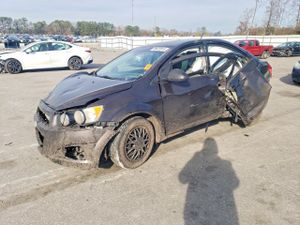 Chevrolet Aveo (Sonic) LS 1.8L 4 2014
