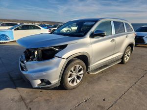 Toyota Highlander XLE 3.5L 6 2014