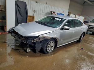 Volkswagen Passat S 2.5L 5 2013