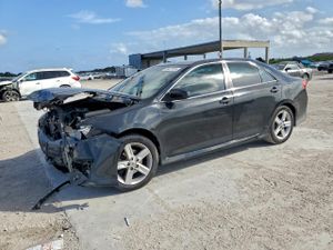 Toyota Camry L 2.5L 4 2014