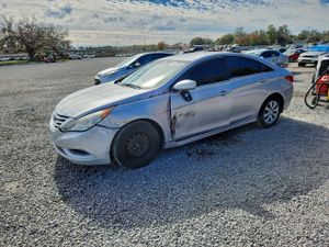 Hyundai Sonata GLS 2.4L 4 2012