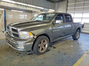 Dodge RAM 5.7L 8 2011