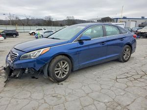 Hyundai Sonata SE 2.4L 4 2015