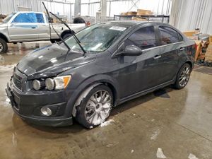Chevrolet Aveo (Sonic) LTZ 1.4L 4 2014