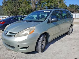 Toyota Sienna CE 3.3L 6 2006