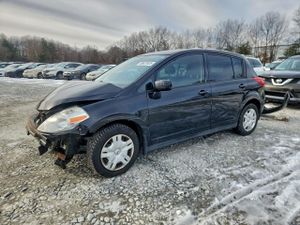 Nissan Versa S 1.8L 4 2011