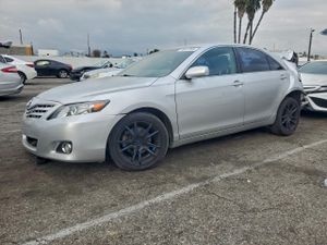 Toyota Camry BASE 2.5L 4 2011