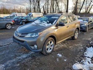 Toyota Rav4 XLE 2.5L 4 2014