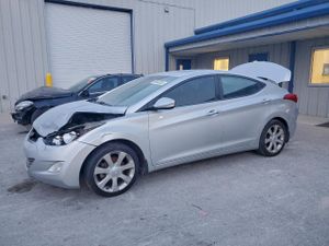 Hyundai Elantra GLS 1.8L 4 2013