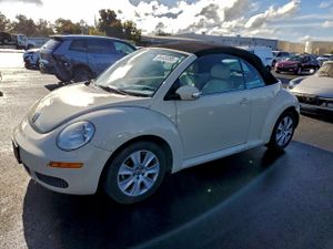 Volkswagen Beetle 2.5L 5 2010