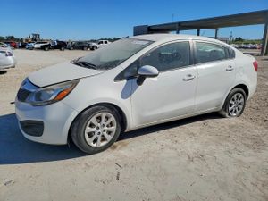 Kia Rio LX 1.6L 4 2014