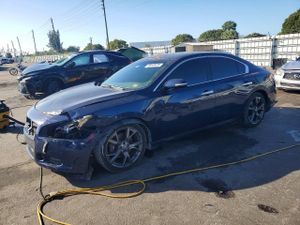 Nissan Maxima S 3.5L 6 2014