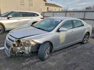 Chevrolet Malibu 1LT 2.4L 4 2011