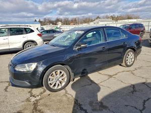 Volkswagen Jetta SE 1.8L 4 2014