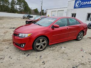 Toyota Camry SE 3.5L 6 2014
