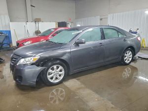Toyota Camry BASE 2.5L 4 2011
