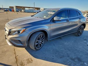 Mercedes-Benz GLA 250 4MATIC 2.0L 4 2015