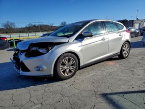 Ford Focus SEL 2.0L 4 2012