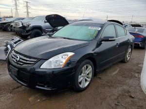 Nissan Altima SR 3.5L 6 2010