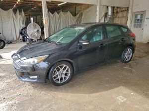 Ford Focus SE 2.0L 4 2015