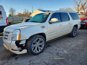 Cadillac Escalade ESV PREMIUM 6.2L 8 2014