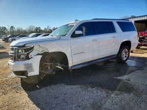 Chevrolet Suburban C1500 LT 5.3L 8 2015