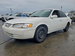 Toyota Camry CE 2.2L 4 1997