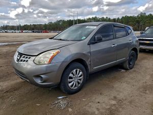 Nissan Rogue S 2.5L 4 2013