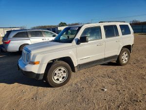 Jeep Patriot SPORT 2.4L 4 2014
