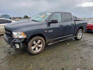 RAM 1500 ST 5.7L 8 2014