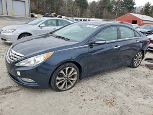 Hyundai Sonata SE 2.0L 4 2013