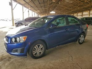 Chevrolet Aveo (Sonic) LT 1.8L 4 2013