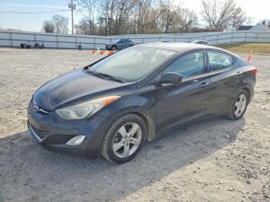 Hyundai Elantra GLS 1.8L 4 2013
