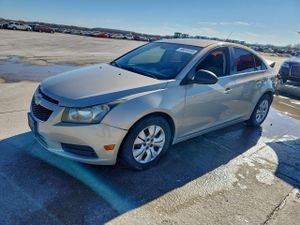 Chevrolet Cruze LS 1.8L 4 2012