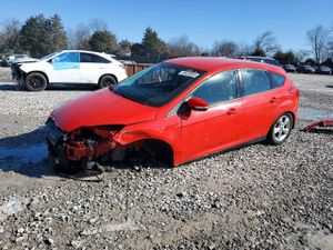 Ford Focus SE 2.0L 4 2014