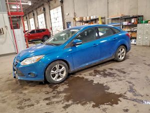 Ford Focus SE 2.0L 4 2014