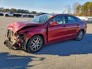 Ford Fusion SE 1.6L 4 2013