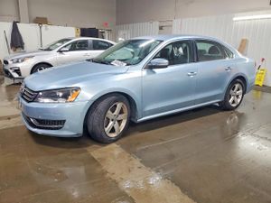 Volkswagen Passat SE 2.5L 5 2013