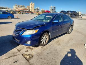 Toyota Camry BASE 2.5L 4 2011