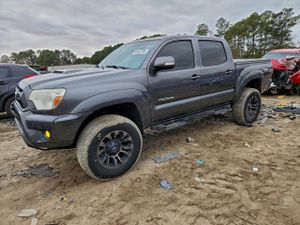 Toyota Tacoma DOUBLE CAB 4.0L 6 2015
