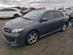 Toyota Corolla BASE 1.8L 4 2012