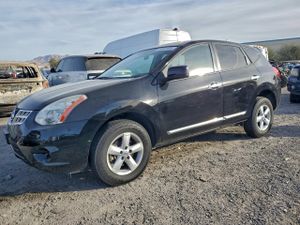 Nissan Rogue S 2.5L 4 2013