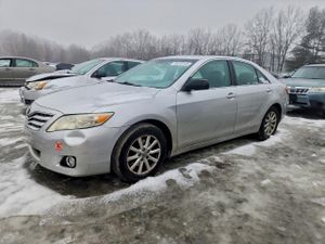 Toyota Camry BASE 2.5L 4 2010