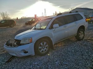 Mitsubishi Endeavor LS 3.8L 6 2011