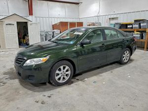 Toyota Camry BASE 2.5L 4 2010