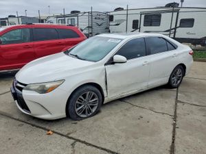 Toyota Camry LE 2.5L 4 2015