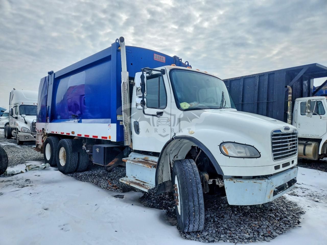 Freightliner Business Class M2 106 MEDIUM DUTY 8.9L 6 2015