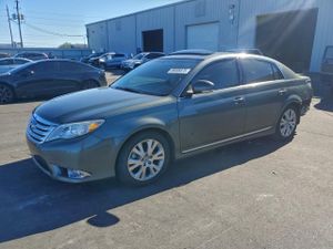 Toyota Avalon BASE 3.5L 6 2011